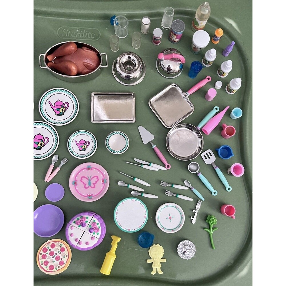 1996 Tyco Kitchen Littles Barbie Dollhouse Size Food Accessories Lot 92 Pieces - Picture 4 of 10